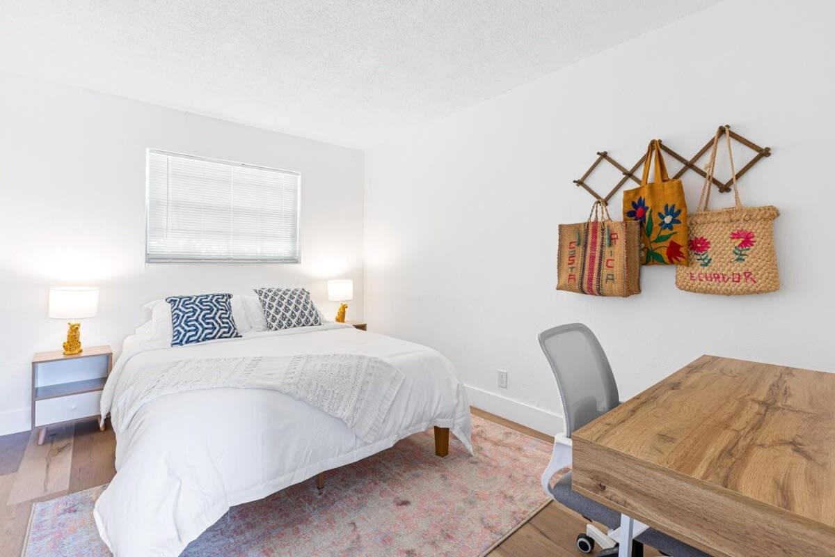 Lovely 2 Bedroom Condo In Sailboat Bend 포트 로더데일 외부 사진